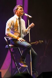 Jan Smit is klaar voor een nieuwe theatertour en een nieuw 'De Zomer Voorbij' seizoen