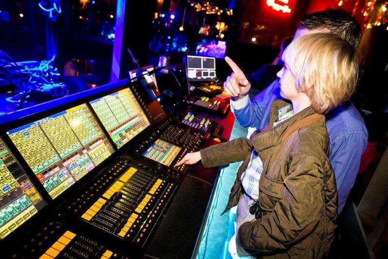 Allereerste deelname van de Hasseltse discotheek Versuz aan Open Bedrijvendag is groot succes