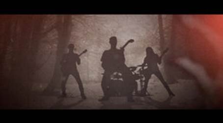 Syslosis – video premiere for animated clip “Leech”