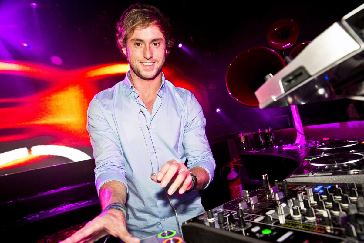 Limburgse DJ Kenn Colt achter de draaitafel in Amerika