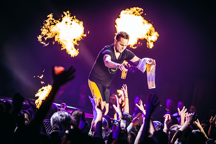 Lotto Arena omgetoverd tot Het Grootste Café
