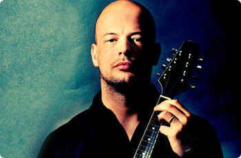 Flip Kowlier & Avishai Cohen spelen op Moods