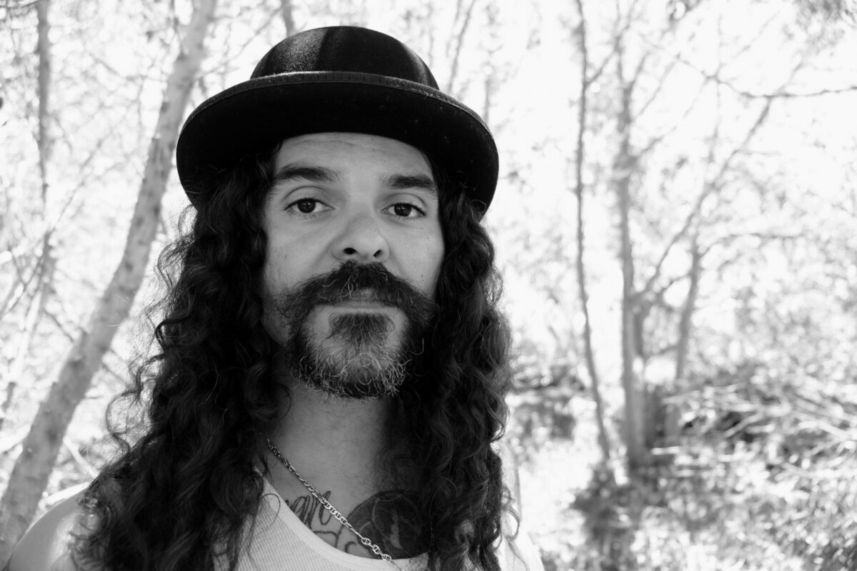 Brant Bjork releases new music video for track "Boogie woogie on your brain"