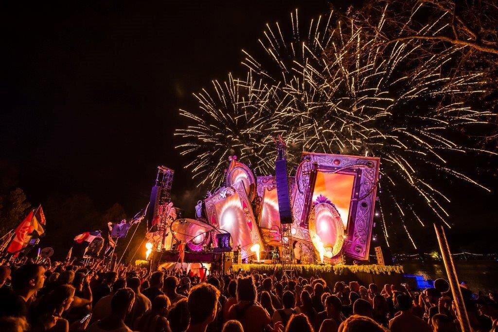 Tomorrowland Brasil live on tomorrowlandbrasil.com