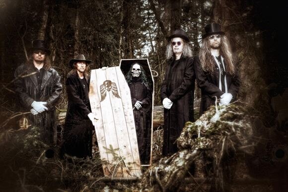 Grave Digger Supporting Blind Guardian On Us-Tour!