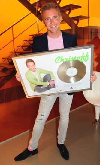 Christoff haalt met ‘Altijd onderweg” 8de platina award op rij!