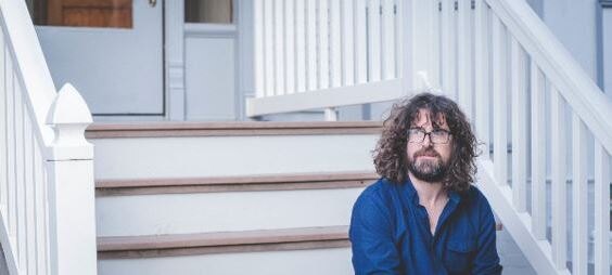 Lou Barlow Announces New Solo album "Brace the Wave"