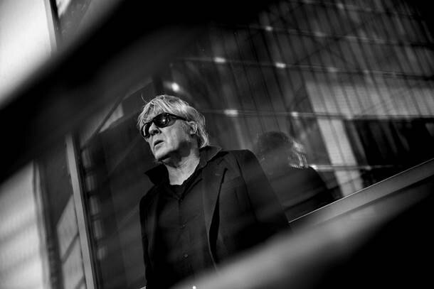 'Human Incognito' de nieuwe van Arno verschijnt op 15 Januari 2016