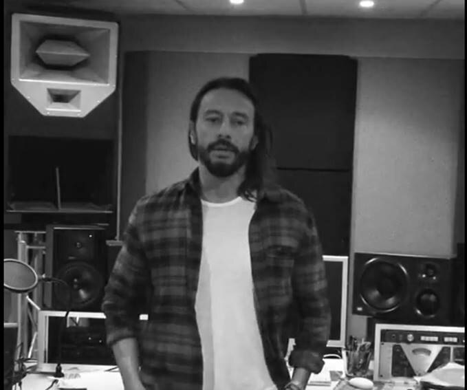 Bob Sinclar zet de kerstvakantie in met een exclusieve Saturnight, een samenwerking tussen Versuz en Legendz