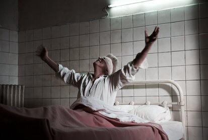 David Bowie releases new "lazarus" videoclip