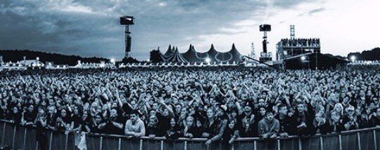 Grote zomerfestivals werken samen maatregelingen en richtlijnen uit rond veiligheid