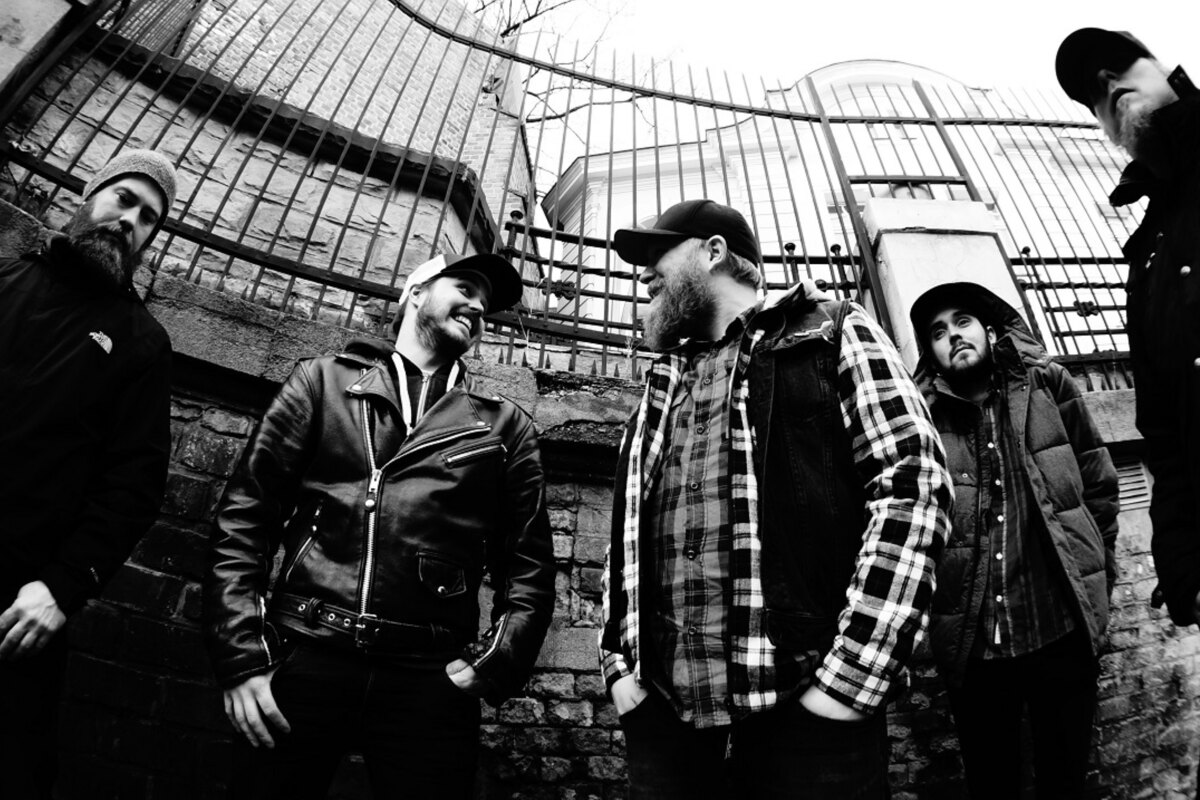 In Mourning stream new song "The Call To Orion"  exclusively via Invisible Oranges