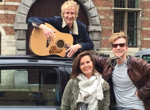 Mathieu & Guillaume pakken uit met muzikale taxiservice tijdens nationale betogingsdag