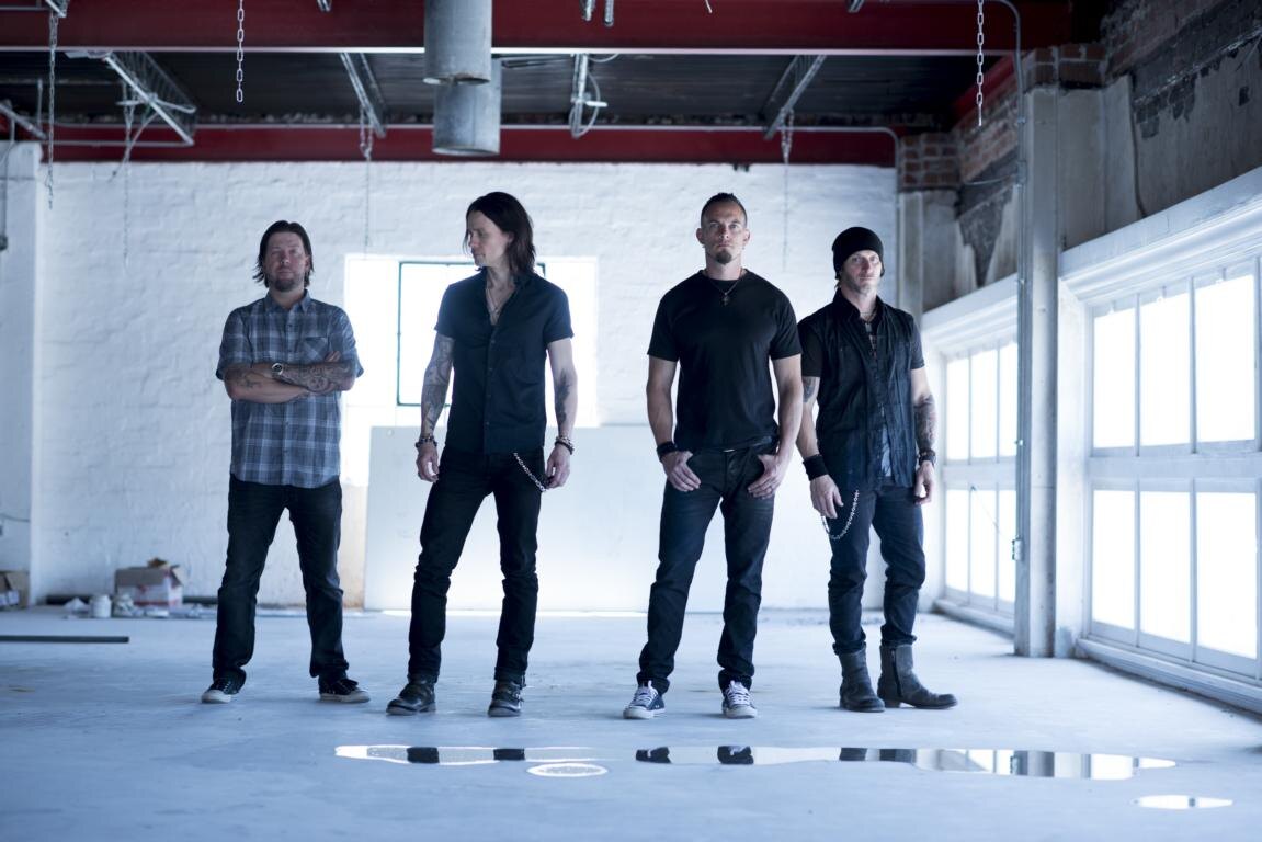 Alter Bridge sign with Napalm Records!