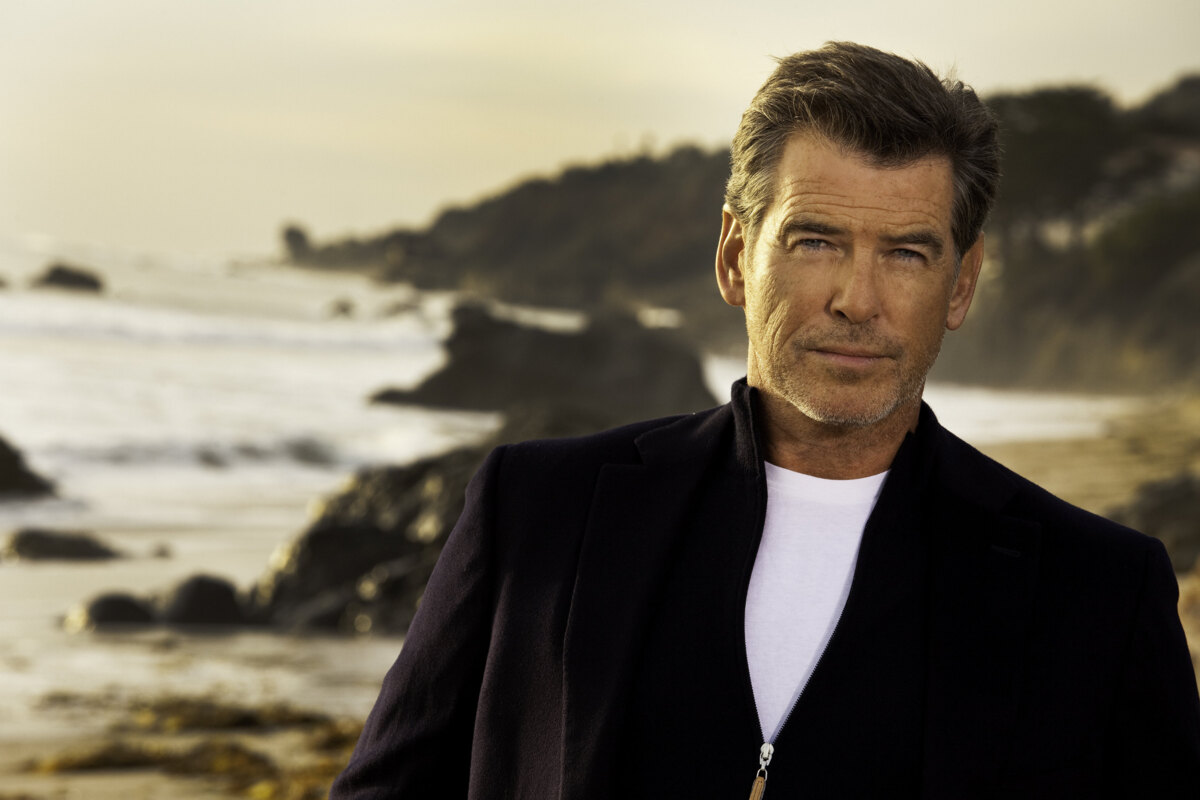 EFA eert Pierce Brosnan