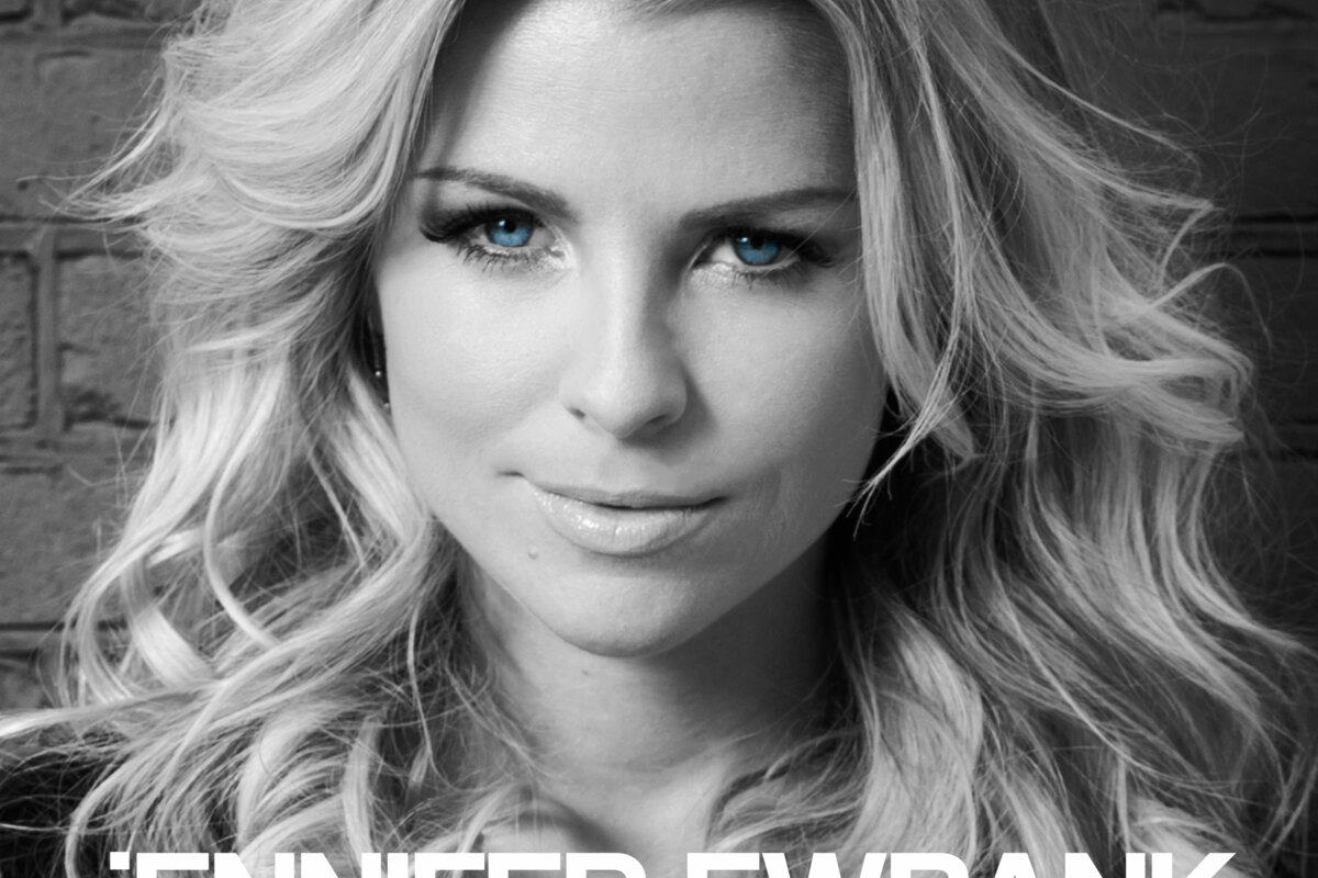 Het ‘Vuur’ van Jennifer Ewbank brandt !