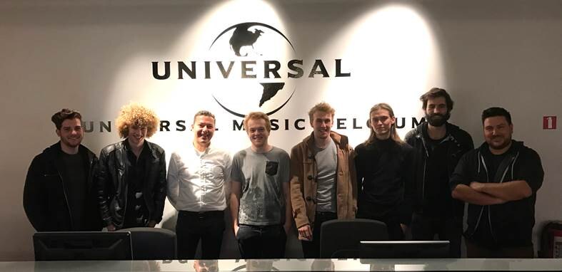 Universal Music Belgium kondigt nieuwe signing RHEA aan