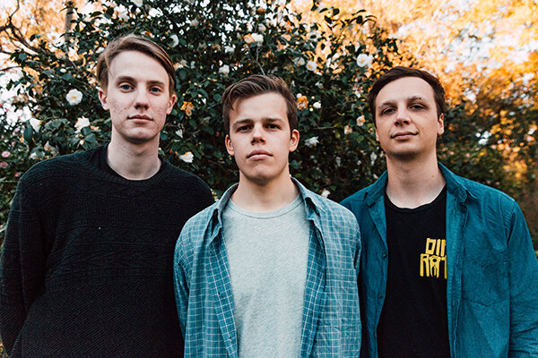 Columbus announce "Next to me" acoustic EP