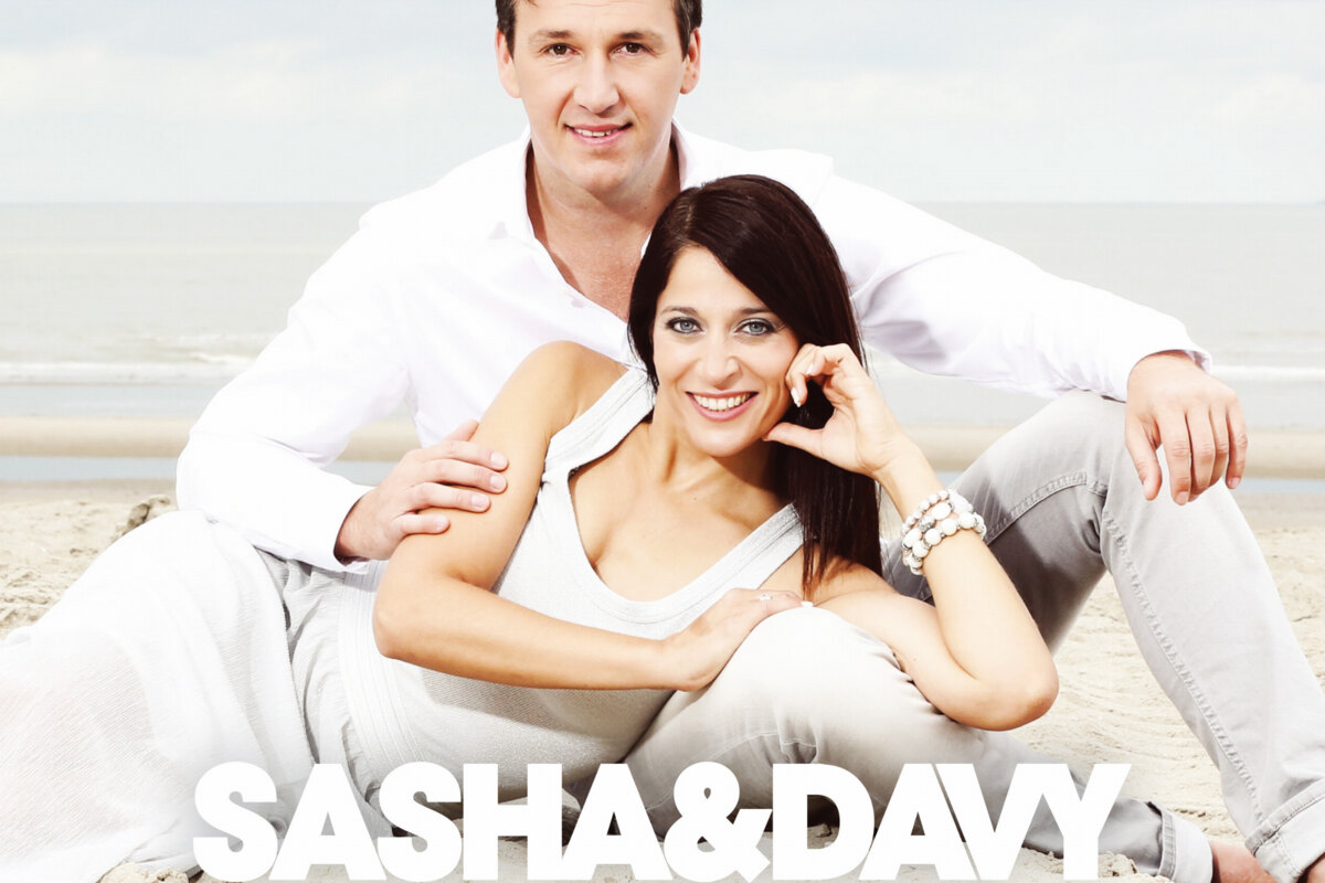 Nieuwe album "Leef en Lach" van Sasha & Davy verschijnt vandaag