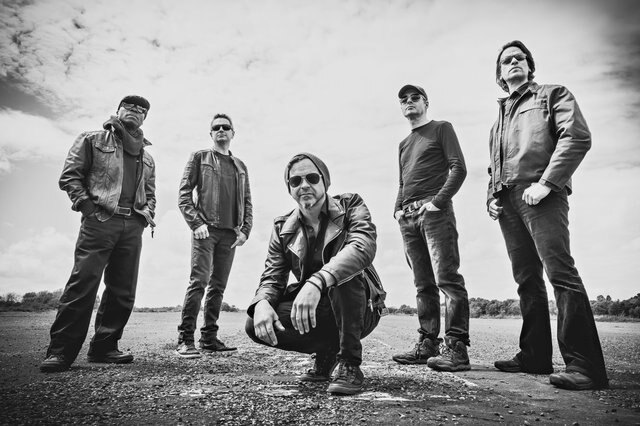 Threshold - first photo of new line-up!