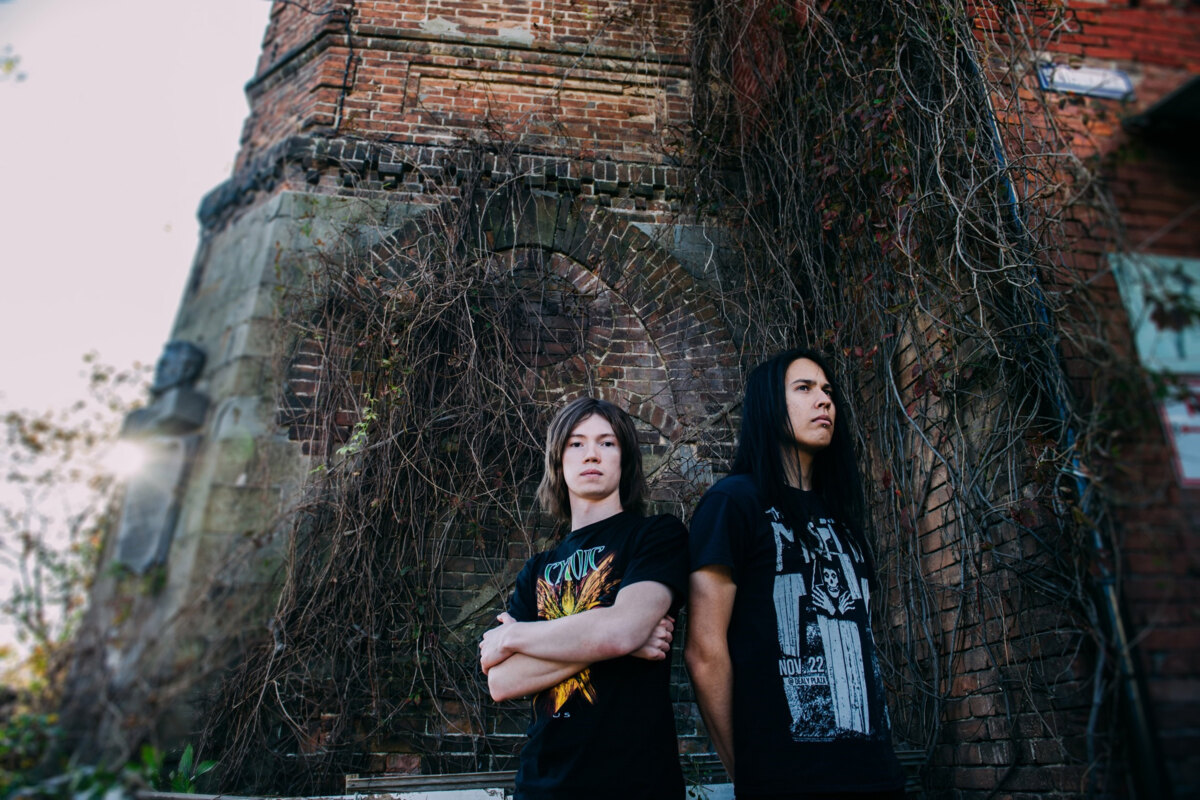 Descenery: debut LP "Stillborn Monolith"out now!