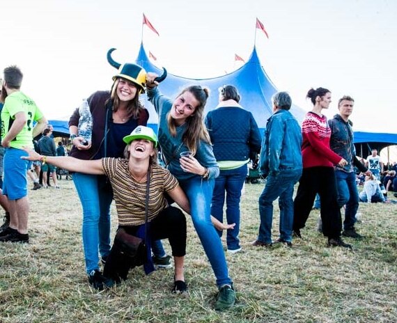 Festival Dranouter: Daniel Norgren en 40 Dolfijntjes