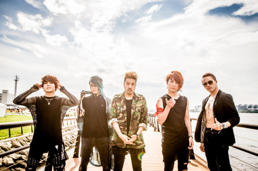 Crossfaith release new video for "Rockstar steady"