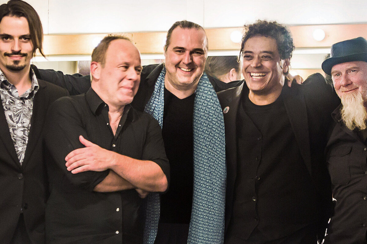 Opvallend trio Ben Crabbé, Jean Bosco Safari en Kris Wauters brengen eerbetoon aan John Lennon