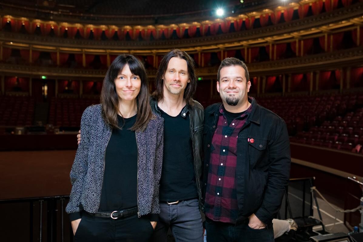 Myles Kennedy signs with Napalm Records!