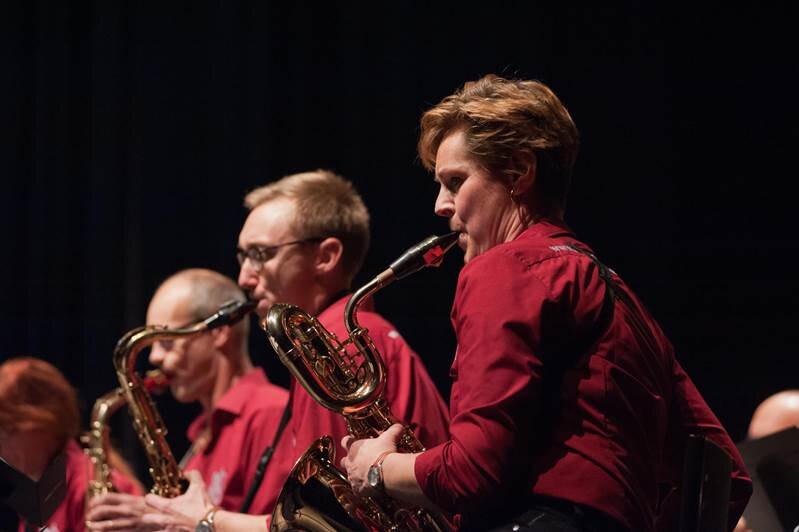 Zeven orkesten spelen de pannen van het dak tijdens allerlaatste provinciaal orkesttornooi 