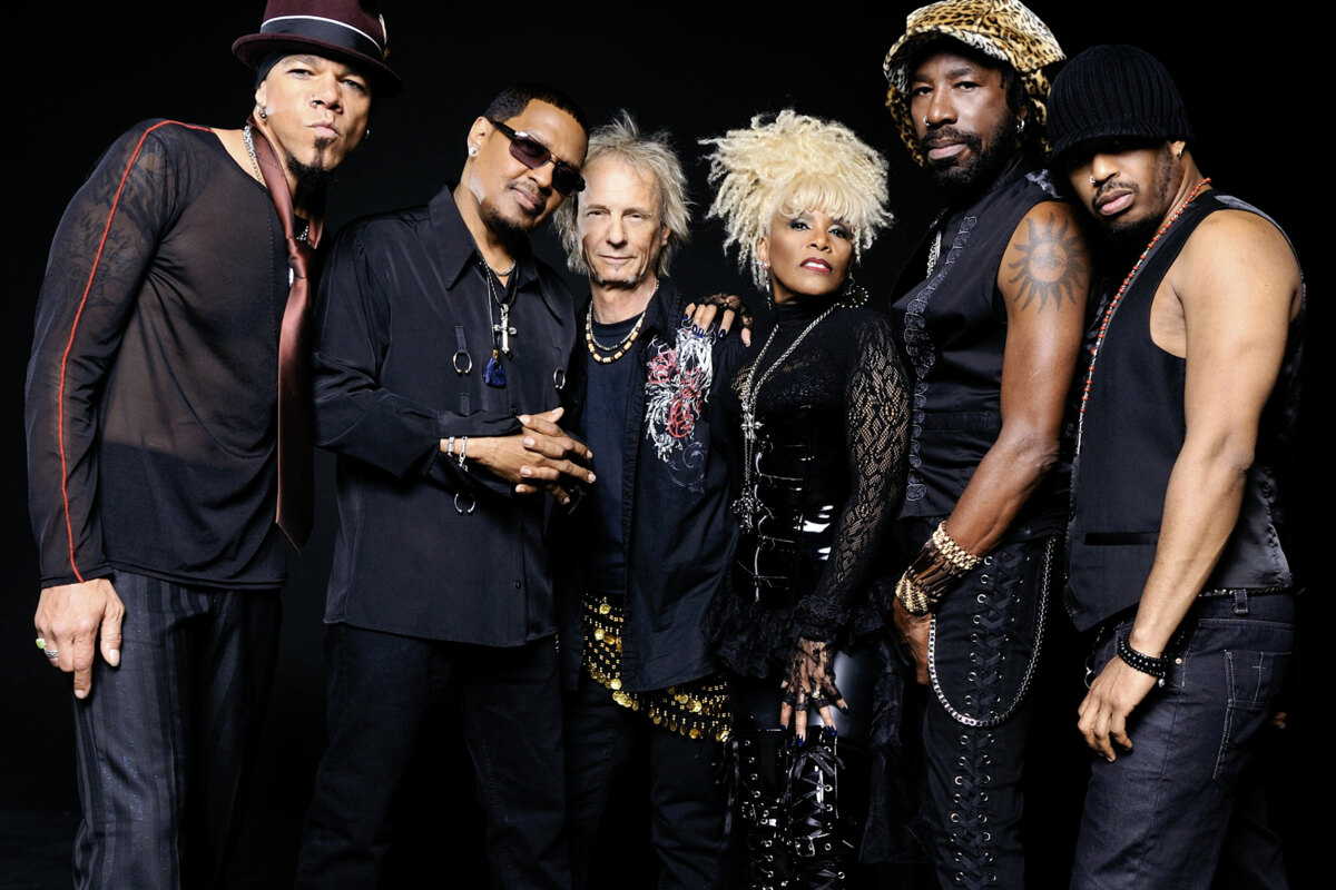 Status Quo en Mothers Finest op Pinksterzaterdag van Ribs & Blues