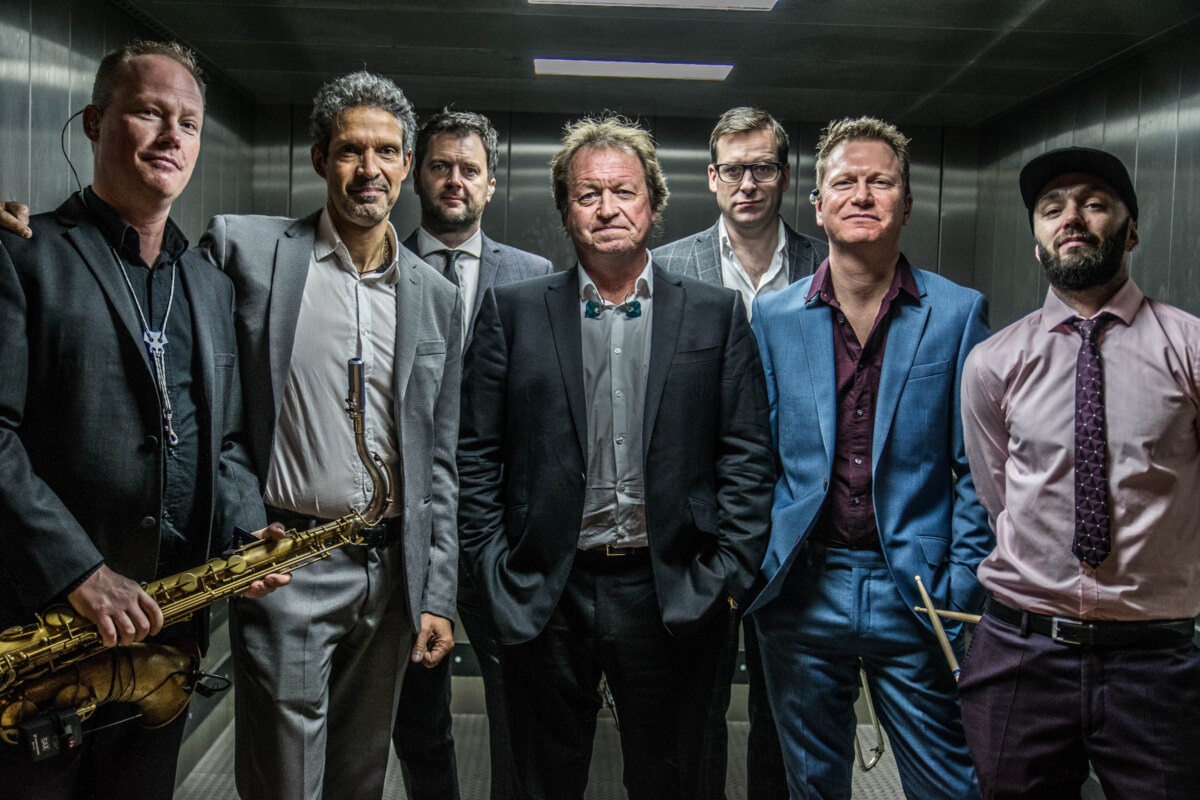 Level 42 speelt 16 maart 2018 in de Brielpoort Deinze 