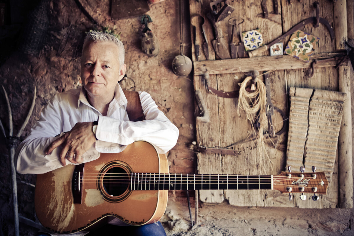 Tommy Emmanuel Pays Tribute To Havana Cuba in 'Djangology'