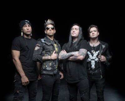 Escape The Fate reveal 'Broken Heart' ahead of UK headline tour