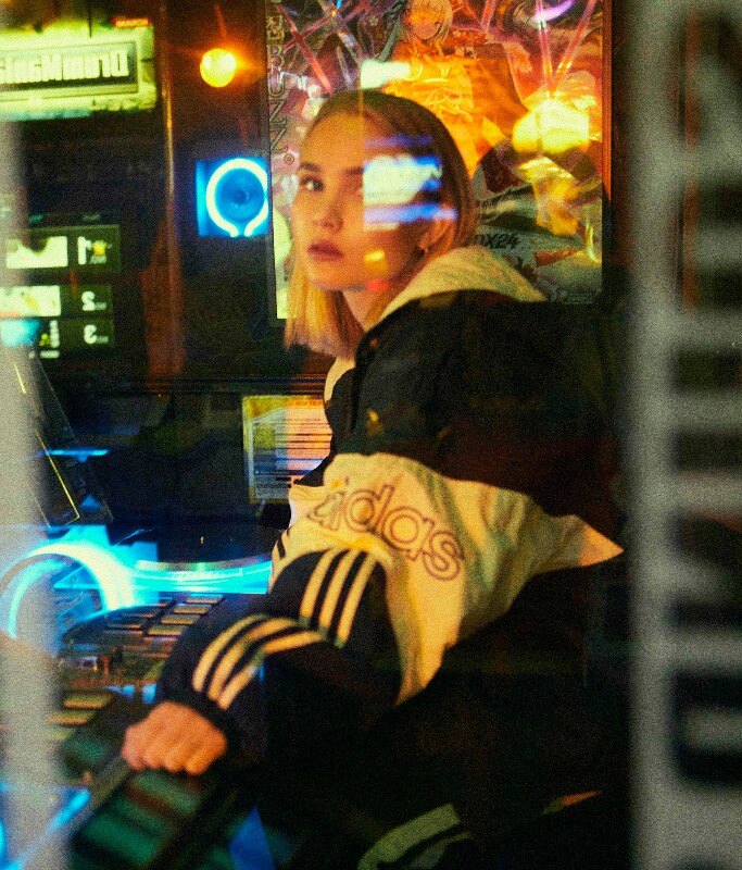 Becky & The Birds release debut single 'Holding On' 