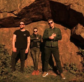 Dodgy announced as opening act for the Britrock Must Be Destroyed tour