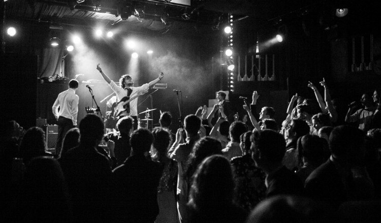 Patrick McCallion brengt eerste single van nieuwe EP ‘Keep Smiling’ uit