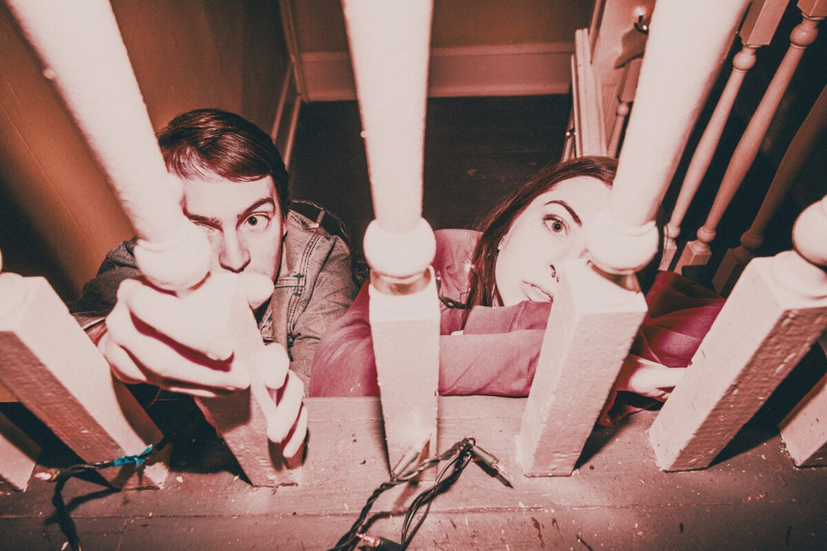 Alternative Pop Duo Æves Drop New EP "Desire"