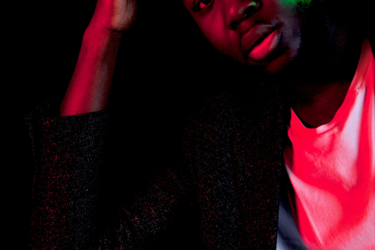 Sam Renascent drops new single 'Morphine'!