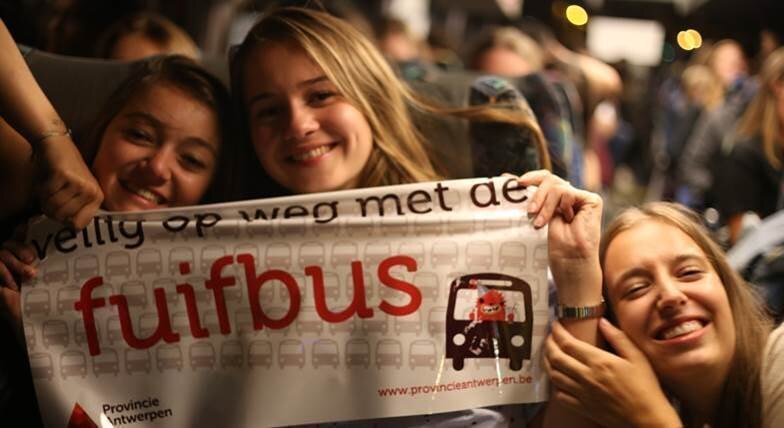 Drukke maand voor fuifbussen
