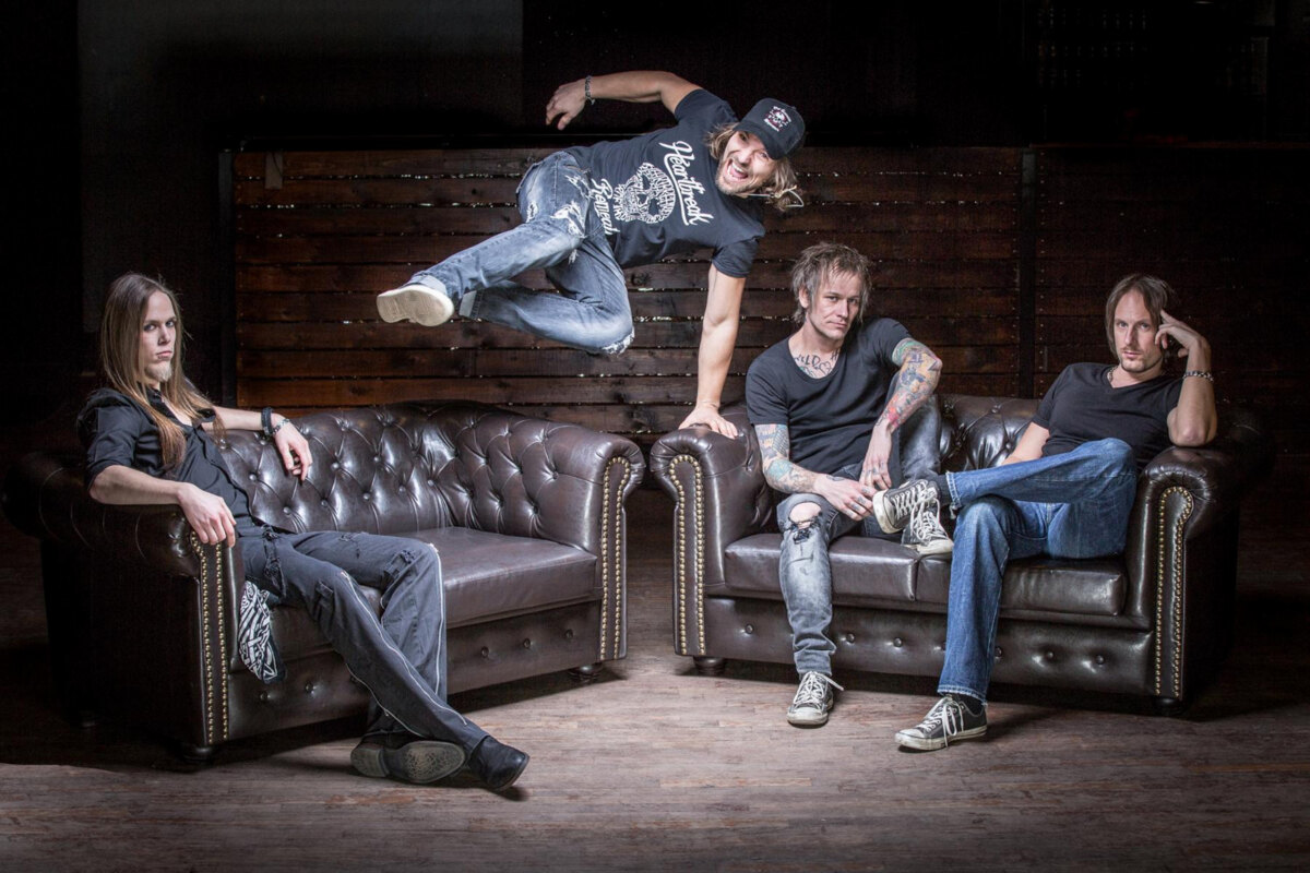 The New Roses Worldwide Music Video Premiere For Title Track Of ONE MORE FOR THE ROAD!