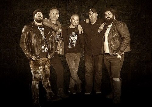 French heavy-rockers Lumberjacks streamed new album 'ALONE?'
