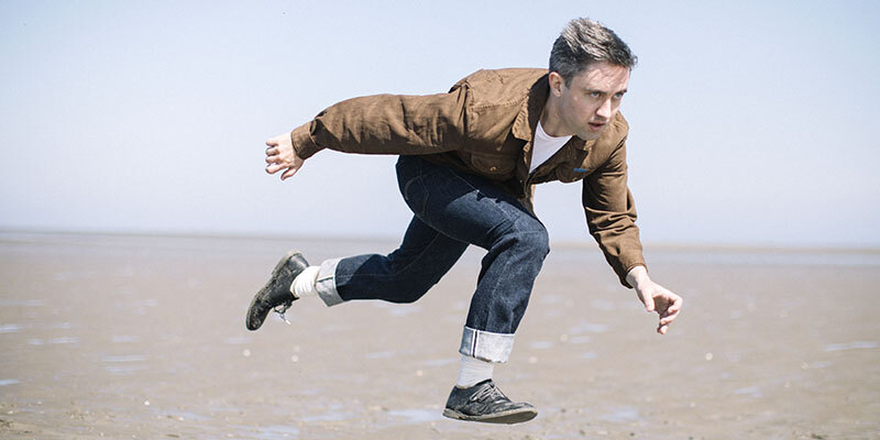Villagers spelen op 1 november in La Madeleine