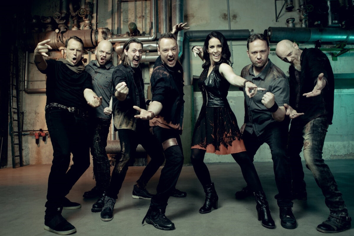 Van Canto  Are "Back In The Lead“ - Premiere Lyric Video For First Single!