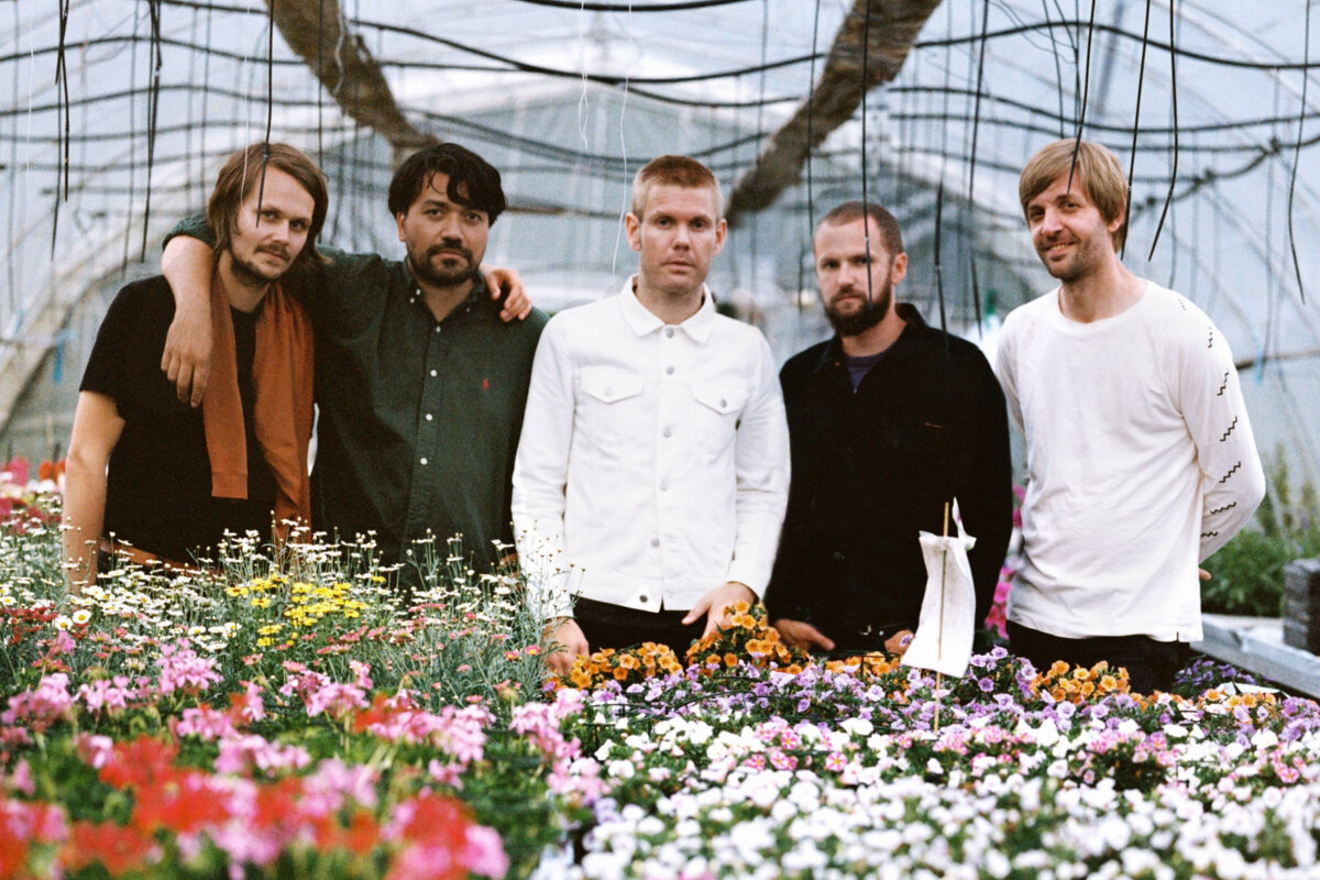 Nordic Indie Outfit Beezewax Share Live Video Session For New Single 'Rainbows'