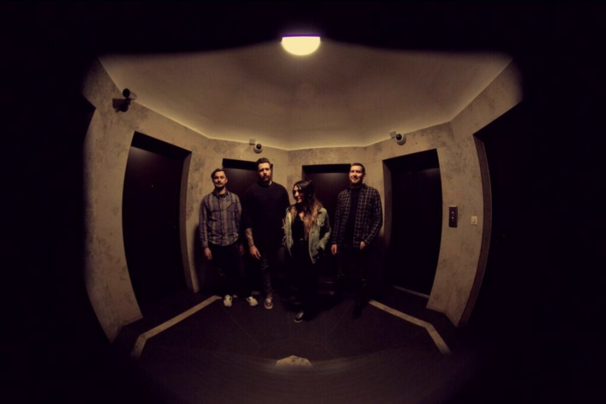 Slow Crush debuts new single 'Tremble' through BBC Radio 1 / Kerrang!