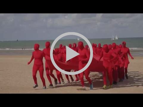 Rode lopers rollen de rode loper uit voor de Ensors in Oostende