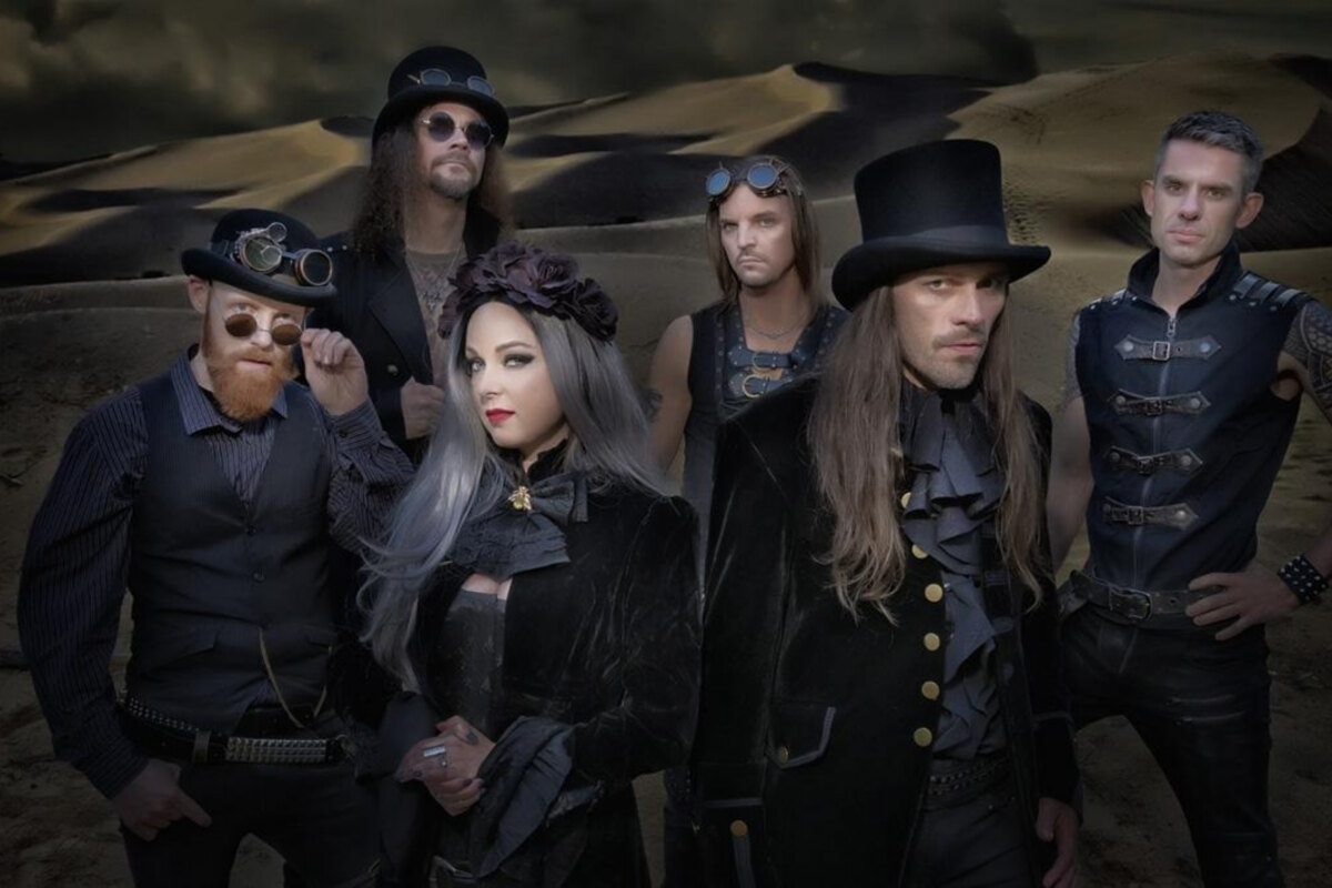 Dark Sarah release "Golden Moth" music video
