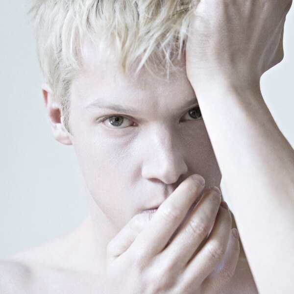 Mustii stelt voor 21st Century Boy