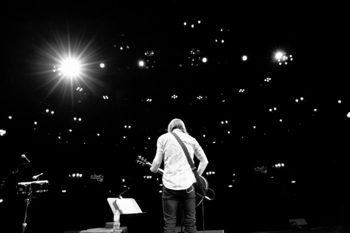 Myles Kennedy  Releases Music Video For "The Great Beyond"